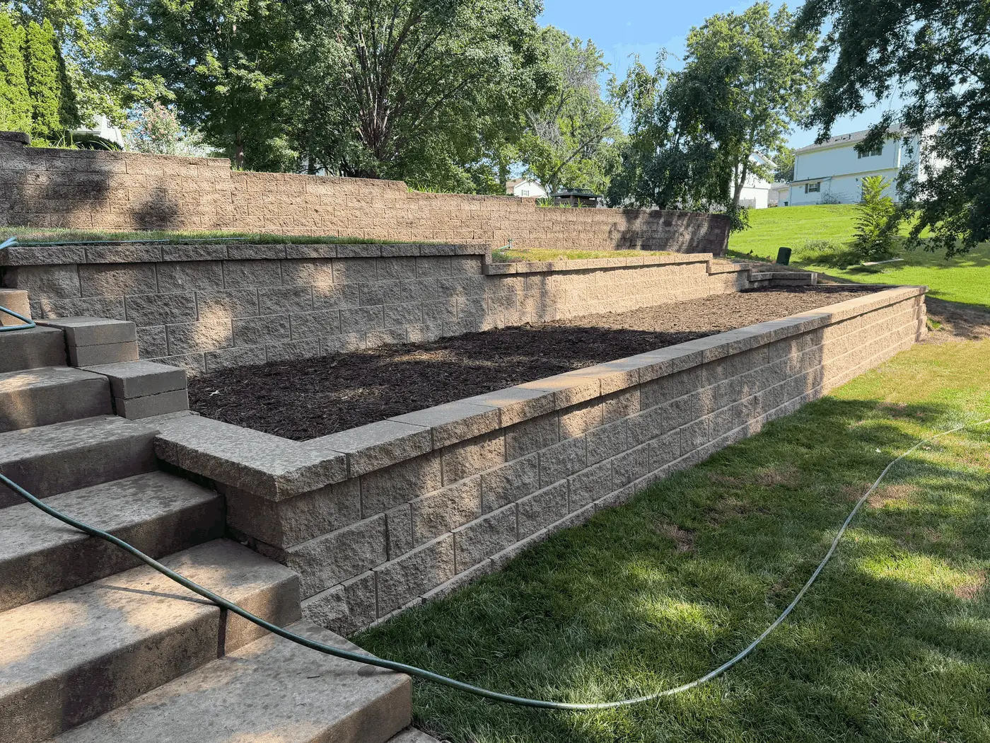 Retaining wall installation, 2 build chesterfield